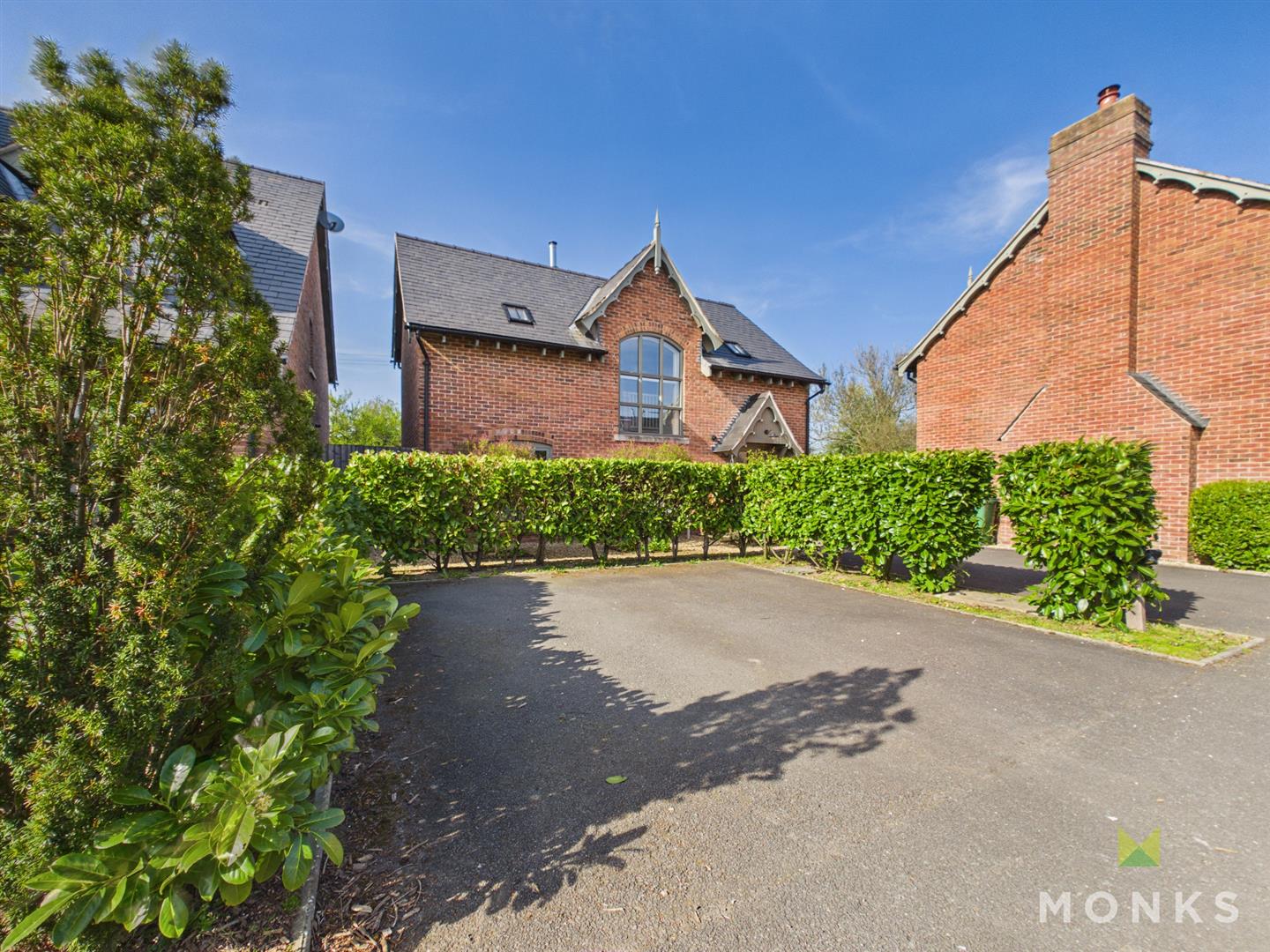17 Penrhos Court, Whittington, Oswestry, SY11 4FA For Sale